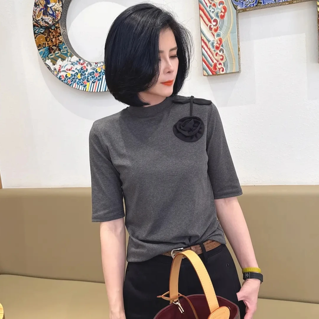 领口花朵装饰五分袖2025秋修身上衣打底针织衫女