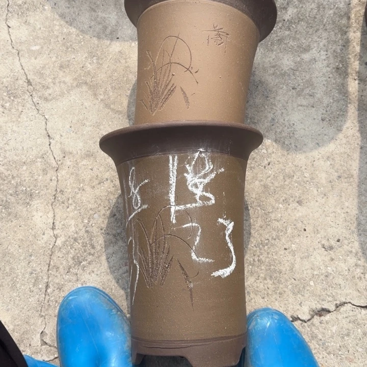 花盆紫砂紫砂的颜色