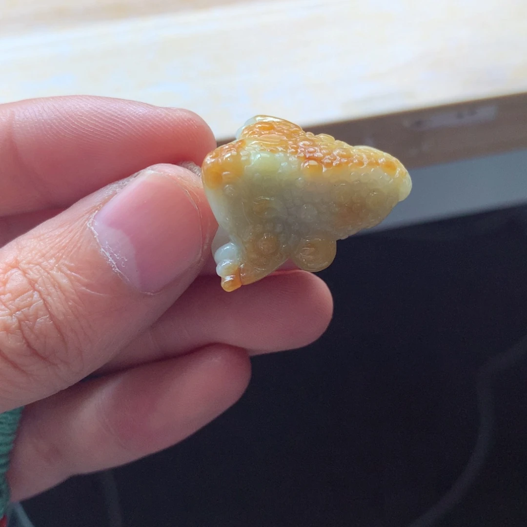 翡翠颈饰未镶嵌吊坠