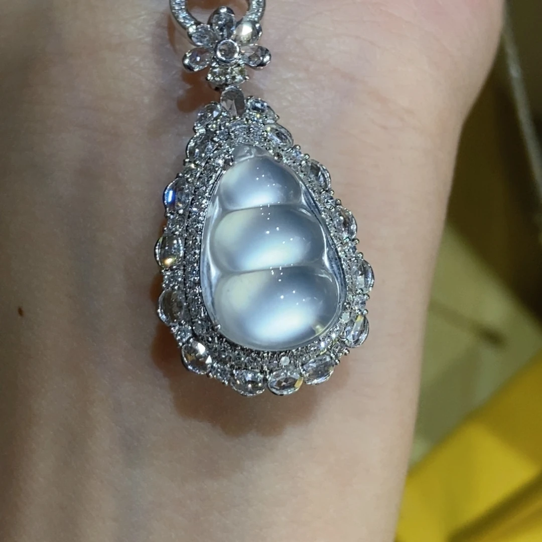 翡翠18K金镶嵌吊坠(不含链)天然缅甸A货翡翠