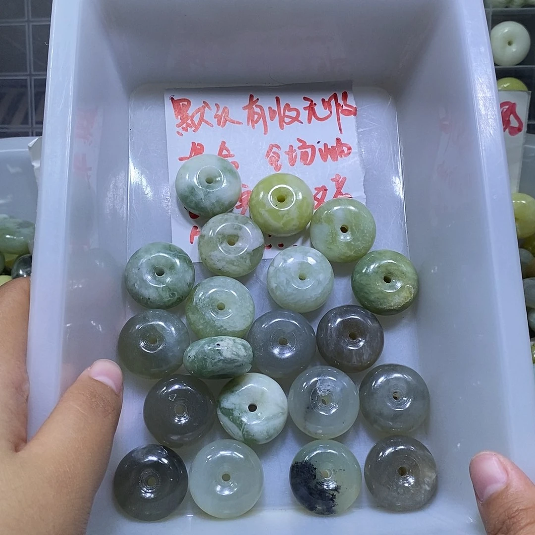 合金蛇纹石玉颈饰275
