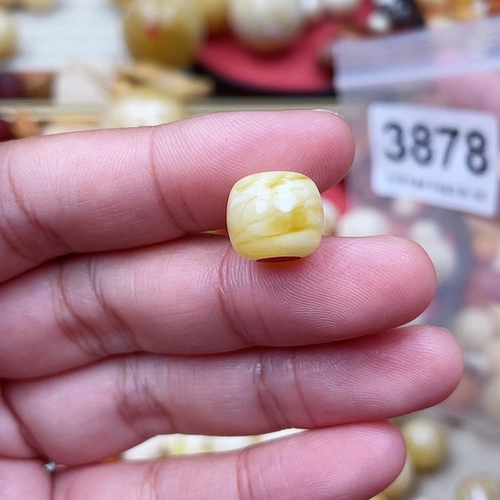 蜜蜡未镶嵌珠宝奇石划痕12.2