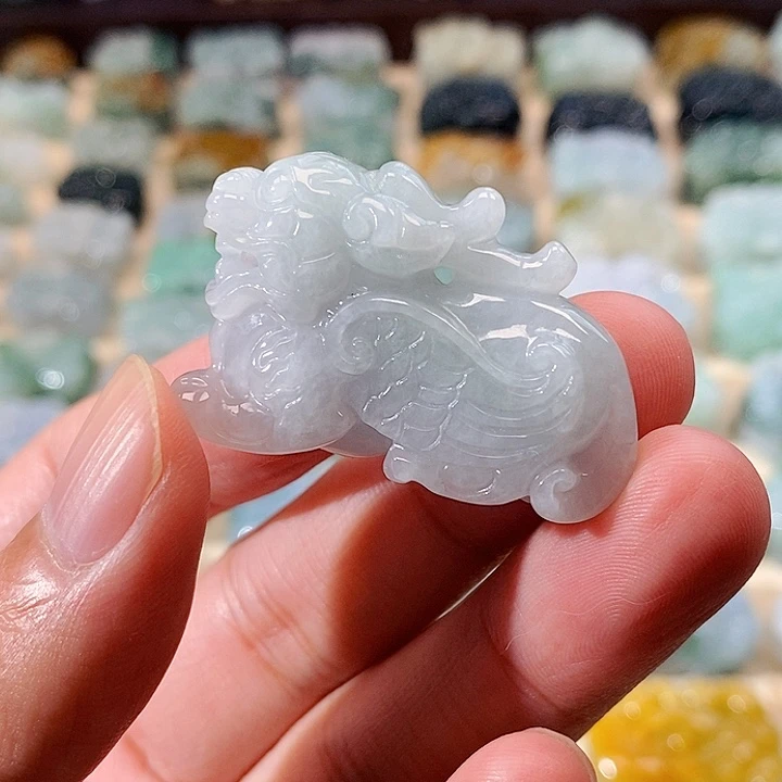 颈饰未镶嵌翡翠貔貅