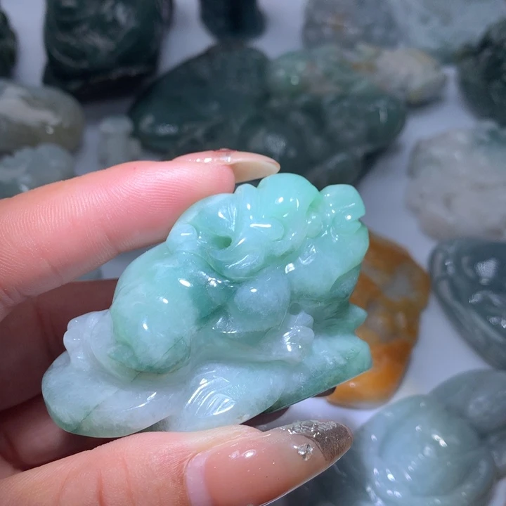 翡翠未镶嵌颈饰保真天然A货翡翠