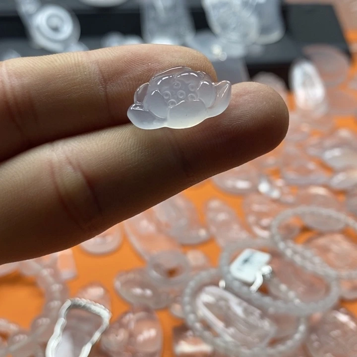 未镶嵌吊坠石英质玉