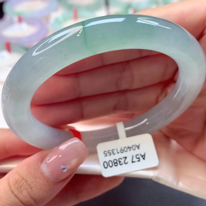 未镶嵌手镯翡翠圆条18号66