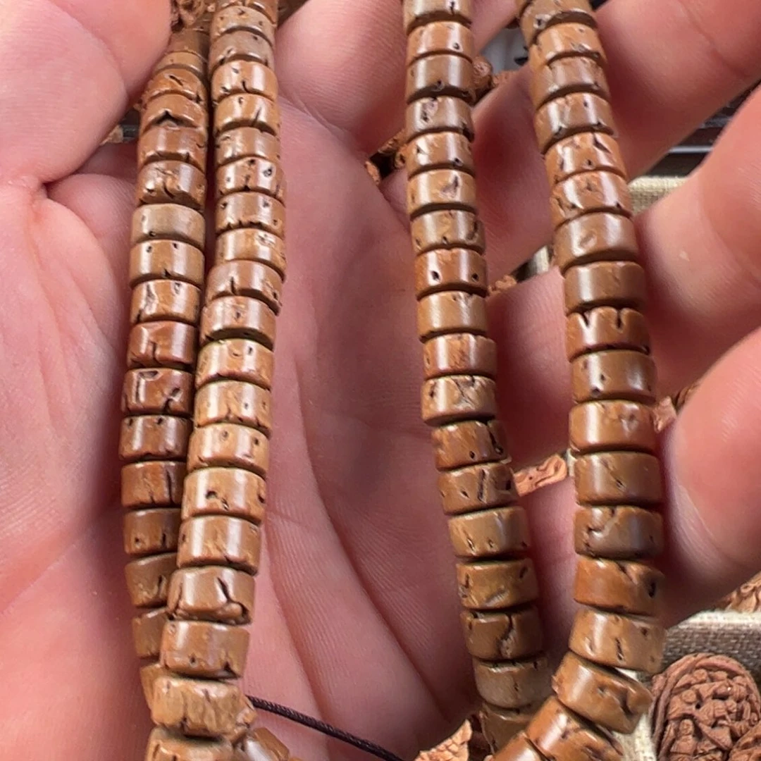 桃核手串别*本桃核雕刻隔片