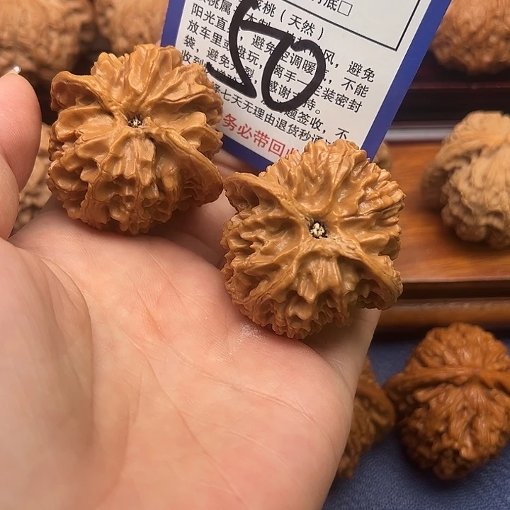 桃核吊坠苹果园狮子头41