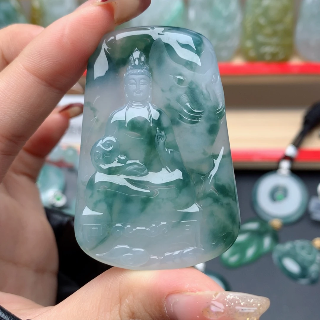 翡翠颈饰未镶嵌?****普贤菩萨