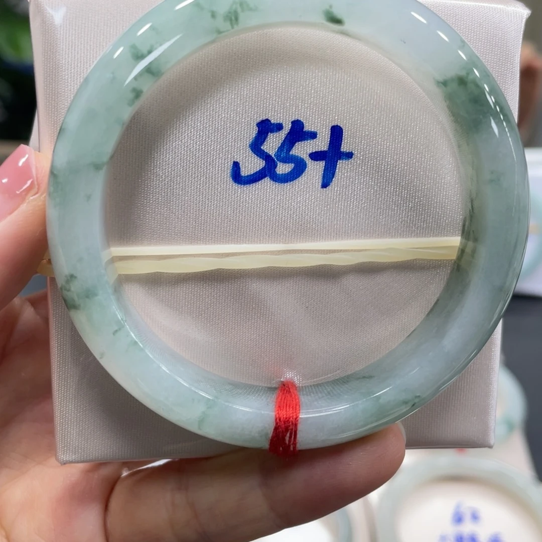翡翠未镶嵌手镯翡翠