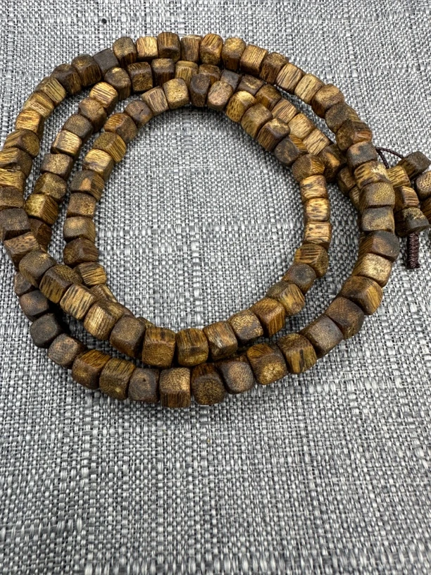 白棋方珠0.7cm20+克项链多样性发1条