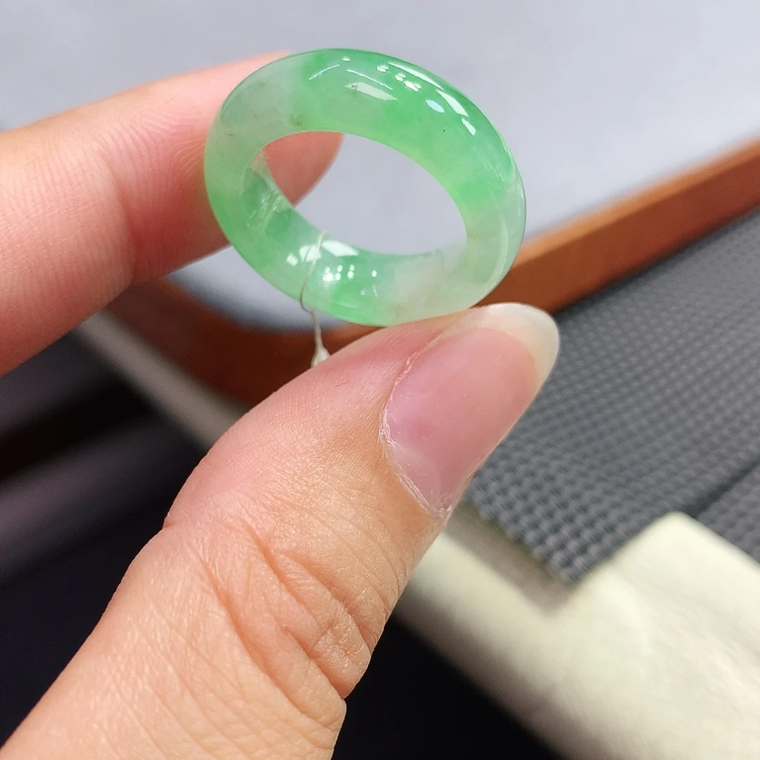 翡翠戒指未镶嵌缅甸A货翡翠戒指11号