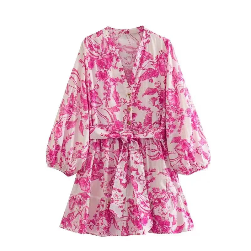 碎花连衣裙粉色碎花收腰连衣裙印花大码时尚女装显瘦