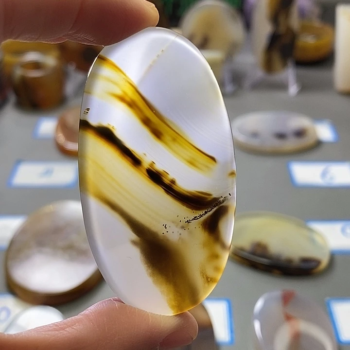 玛瑙/玉髓未镶嵌珠宝半成品103