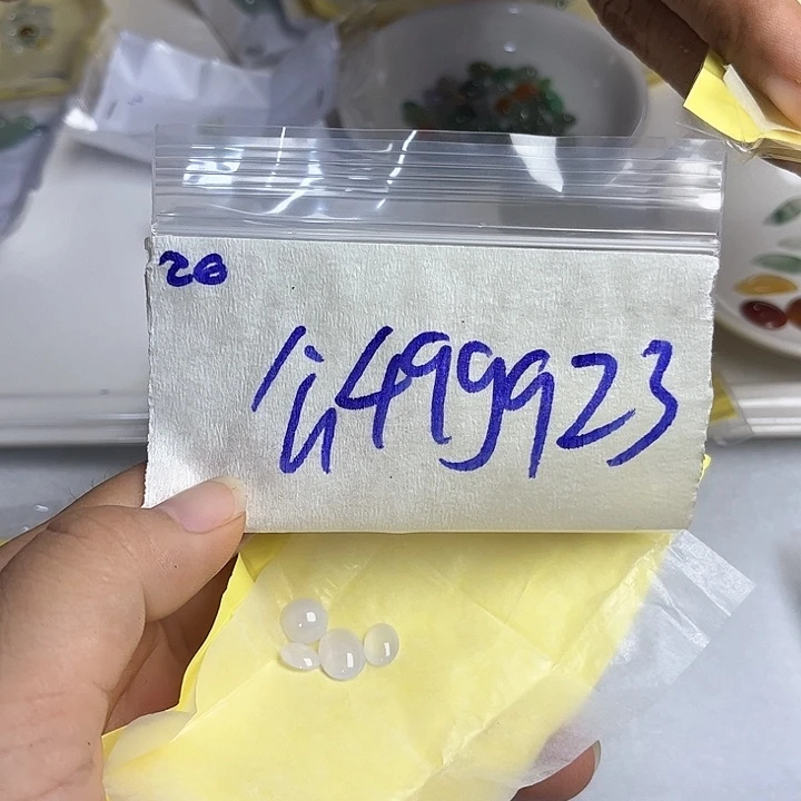 未镶嵌定制翡翠不退