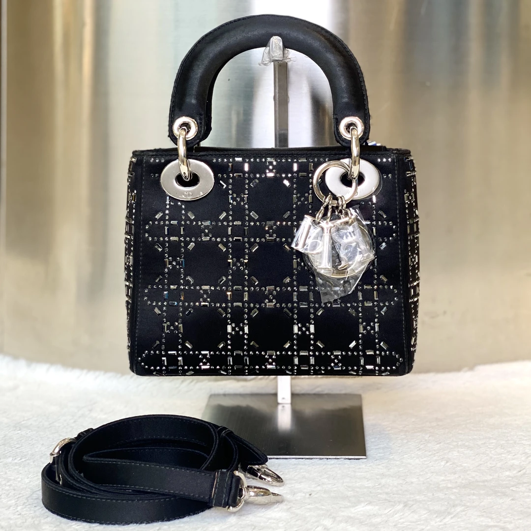 99新 DIOR/迪奥 古有98新迪奥水钻三格戴妃斜挎包7470