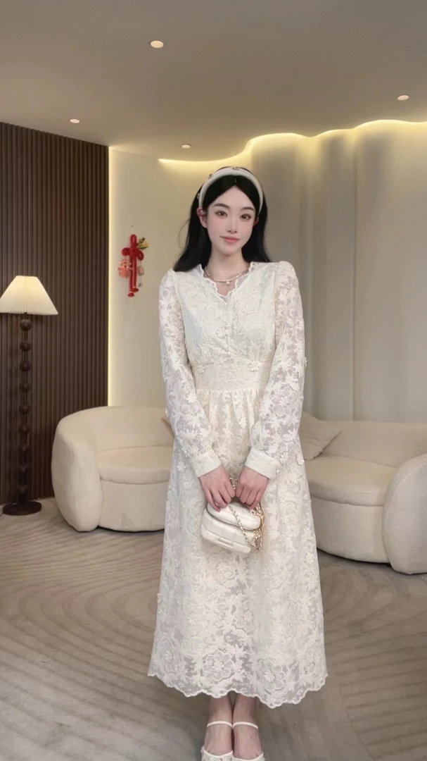 【石潇潇专属】法式蕾丝连衣裙气质V领收腰打底仙女显瘦内搭长裙子