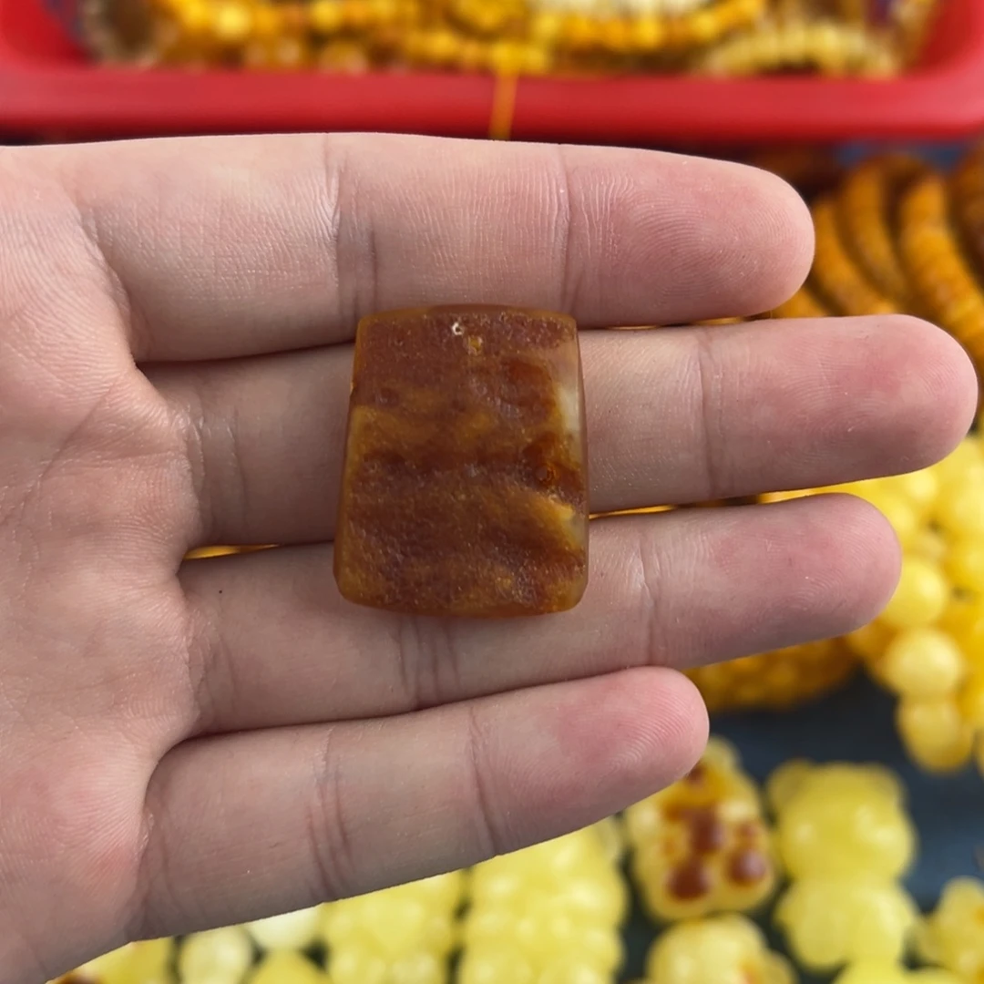 琥珀未镶嵌珠宝奇石