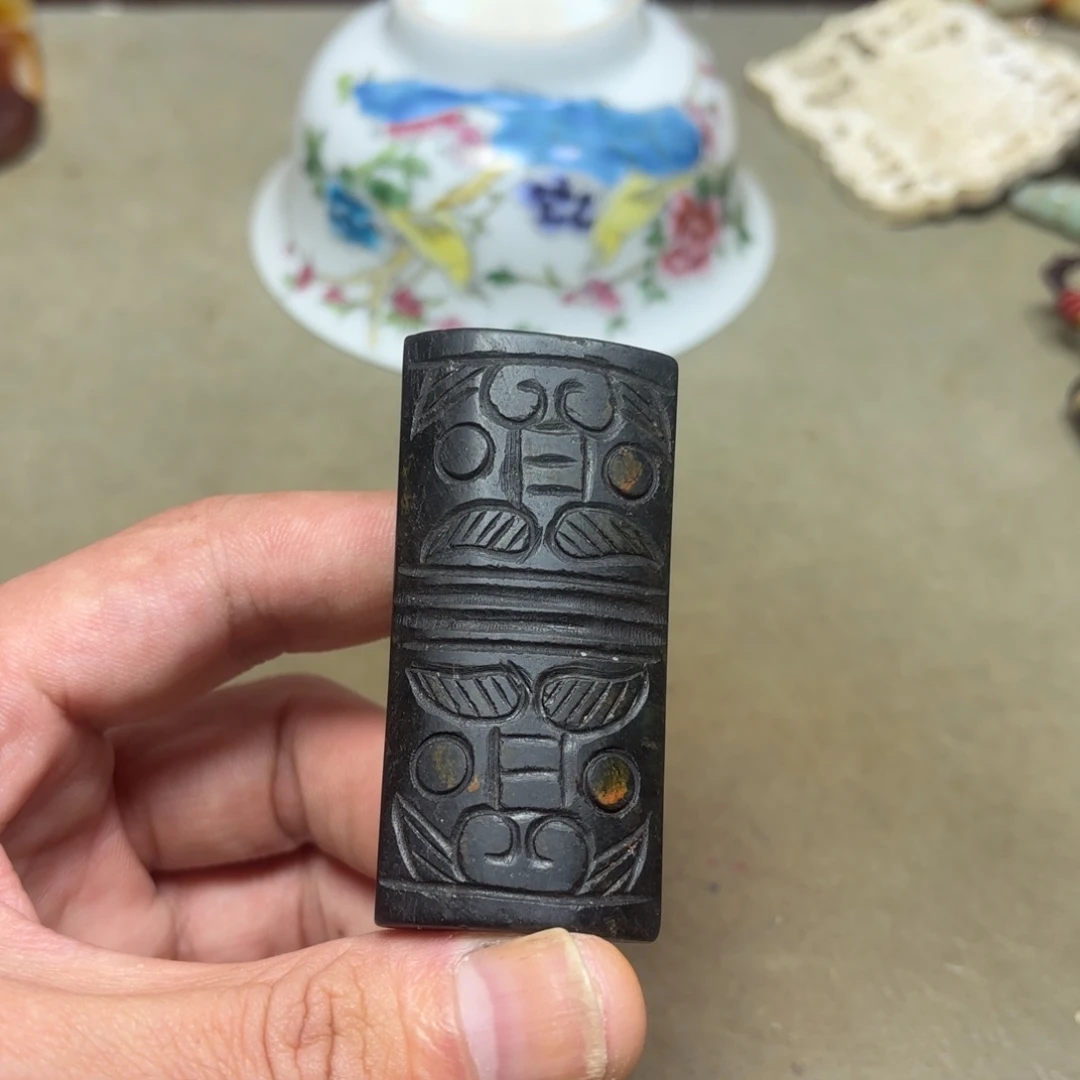 这个物件很老气啊