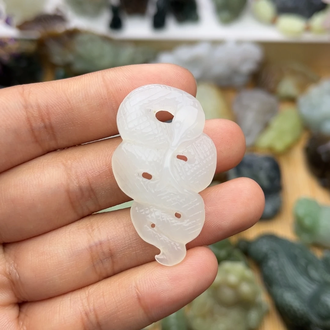 和田玉未镶嵌挂件