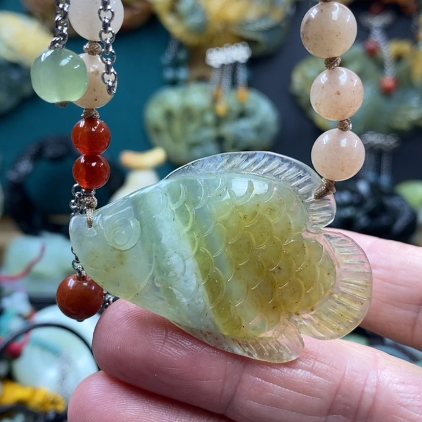 【闪购商品】蛇纹石玉未镶嵌吊坠