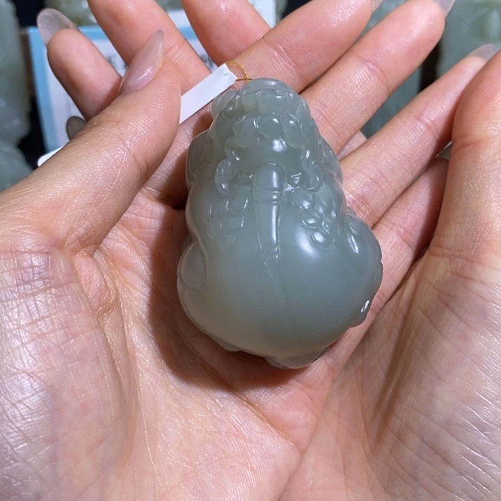 小***o和田玉未镶嵌把件