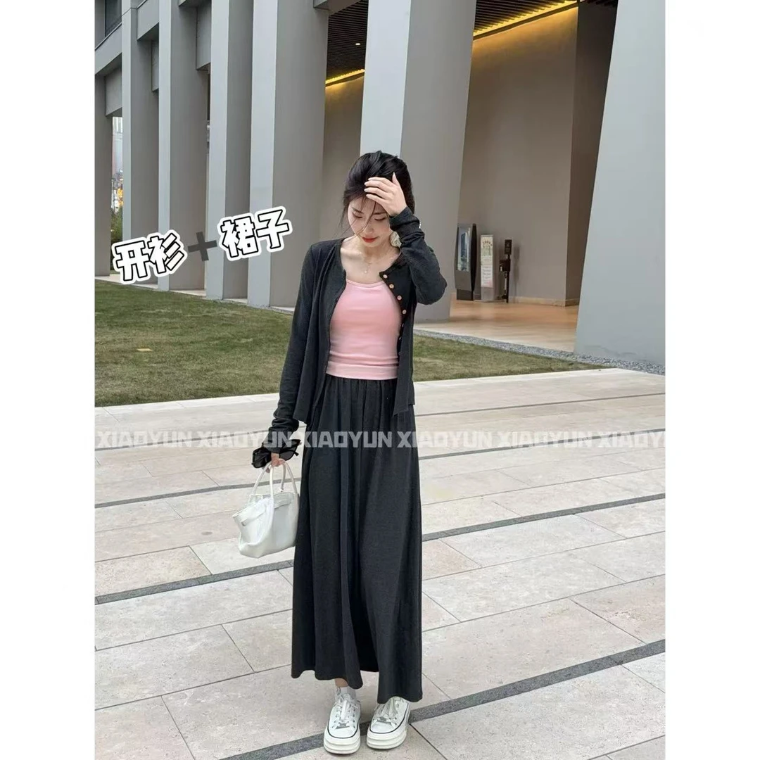 排扣开衫+裙子 小允姐姐2025新款气质时尚高级排扣开衫+裙子套装