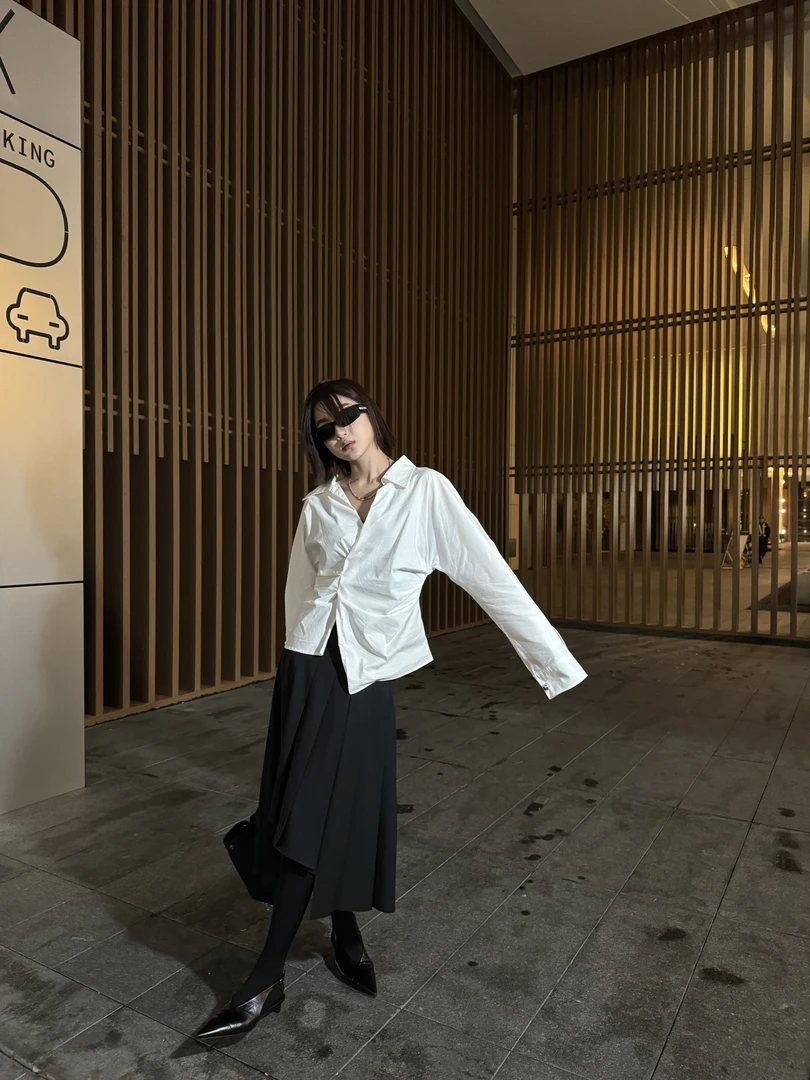 邓蕾婷【午后花园】早秋法式高级感白色长袖衬衫宽松设计感气质上衣