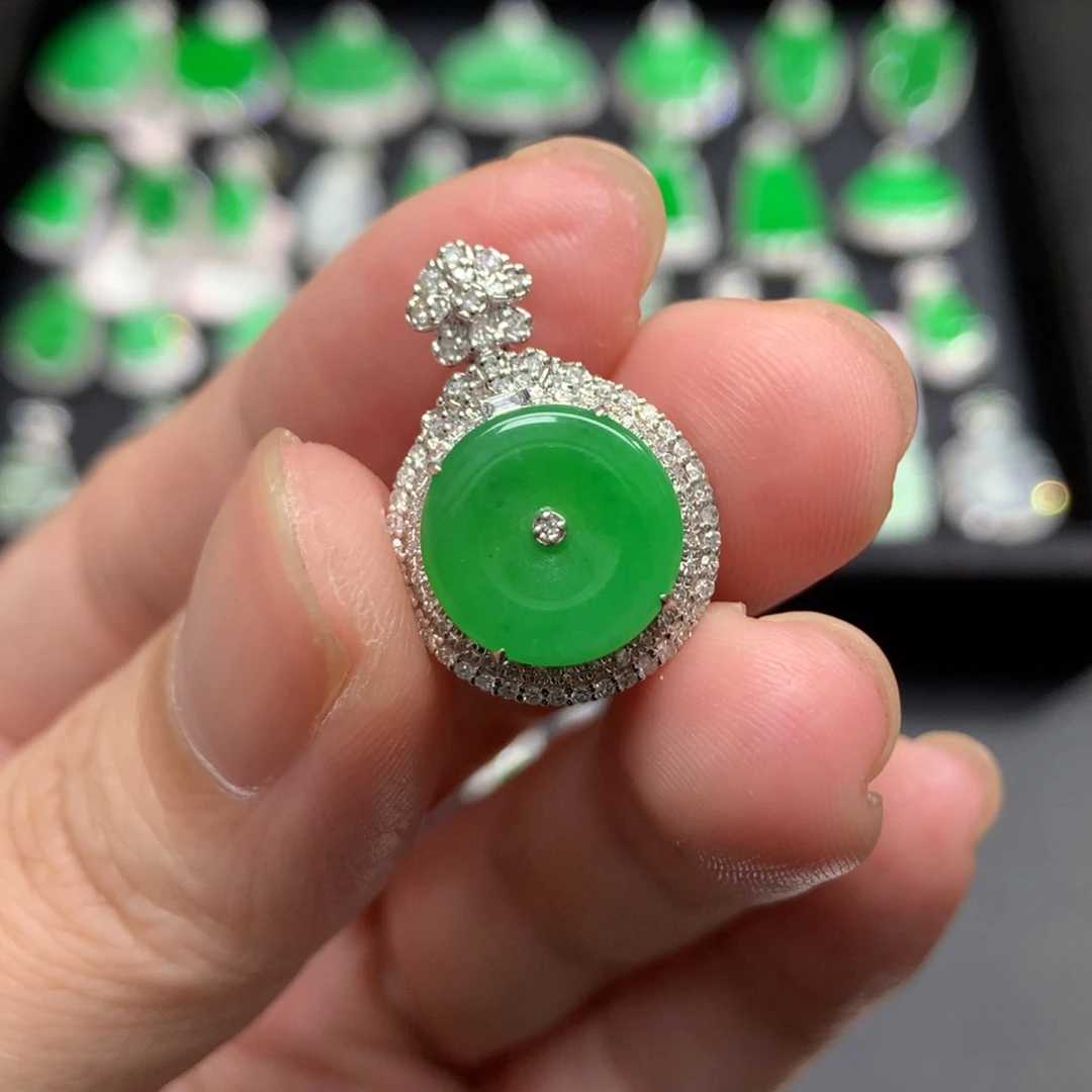 吊坠(不含链)18K金镶嵌翡翠