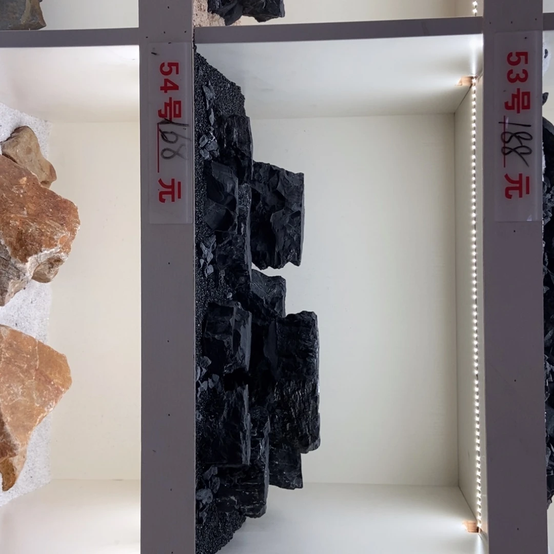 原生缸溪流缸造景54号25斤水晶