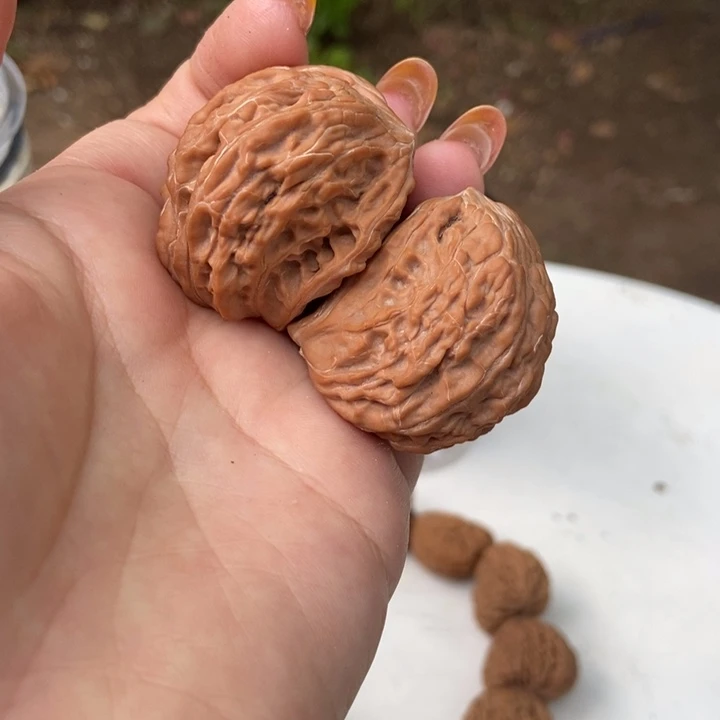 猴头核桃吊坠磨盘半壁