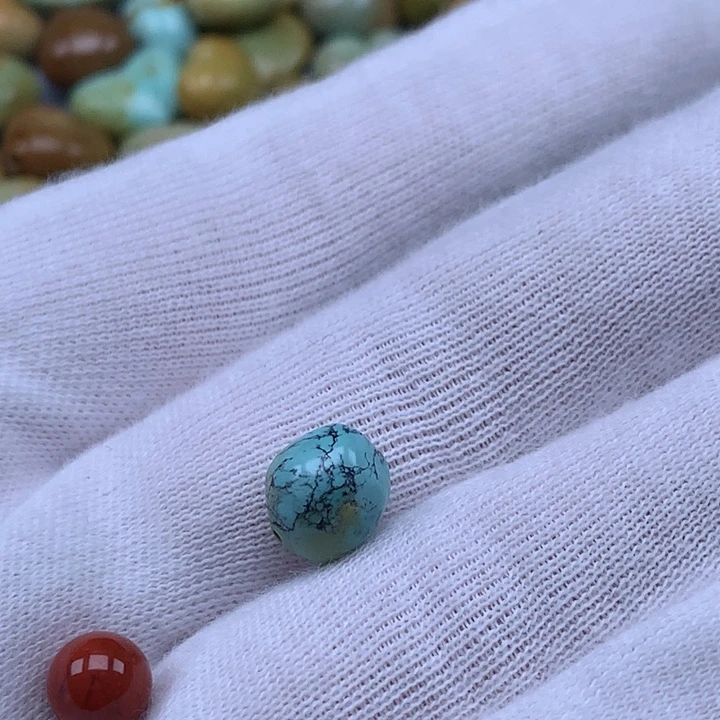 南红玛瑙未镶嵌珠宝奇石