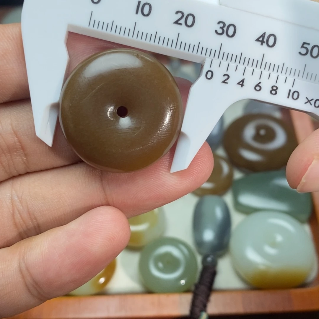 和田玉未镶嵌吊坠(不含链)