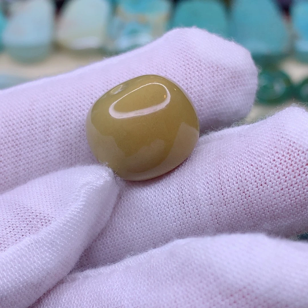 绿松石颈饰未镶嵌