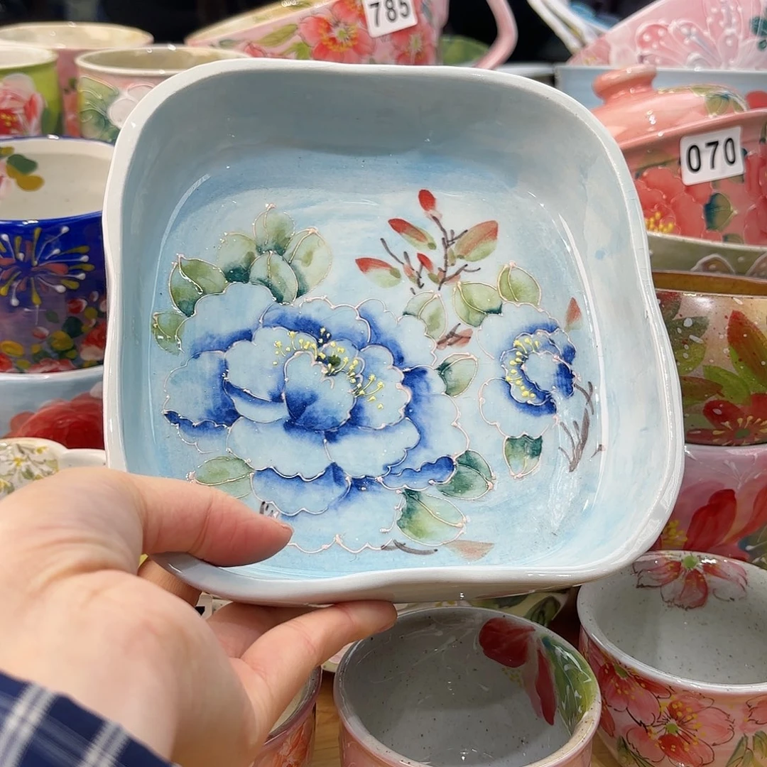 瓷片兔兔盖茨。兔兔好