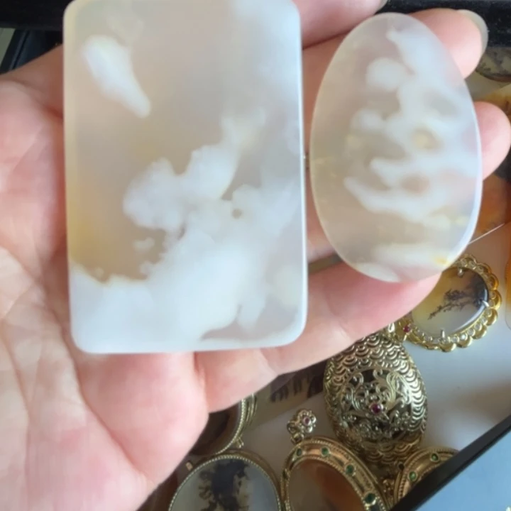 石英质玉（黄龙玉）合金颈饰