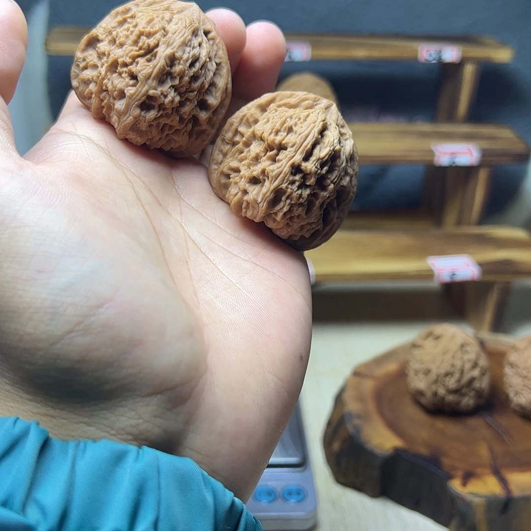 文玩核桃吊坠南疆石