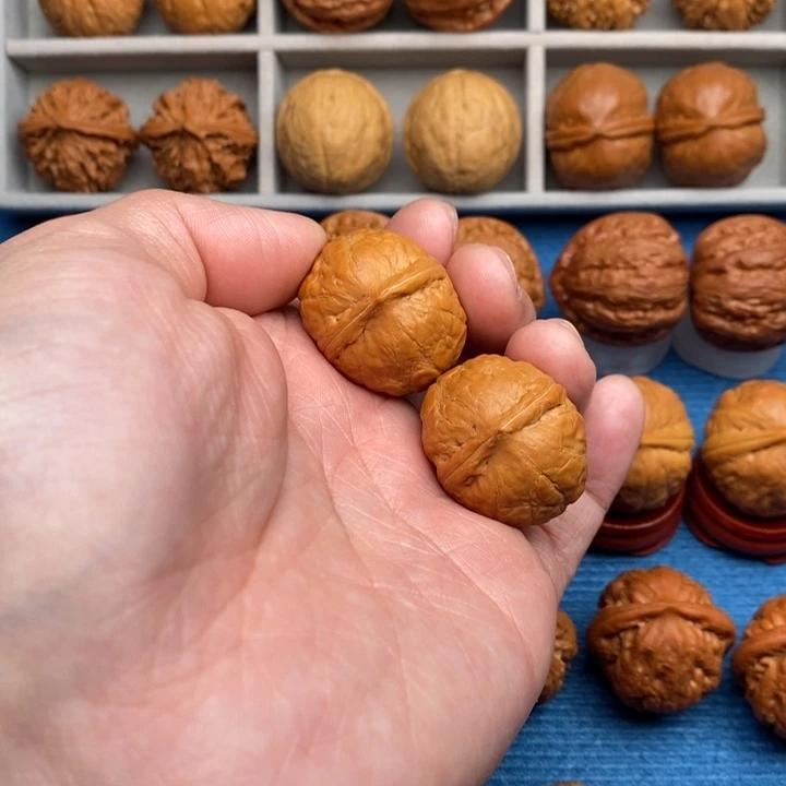 文玩核桃把件佛肚