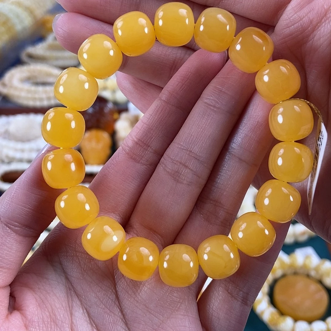 琥珀未镶嵌珠宝奇石12 18.85 鸡油红同料