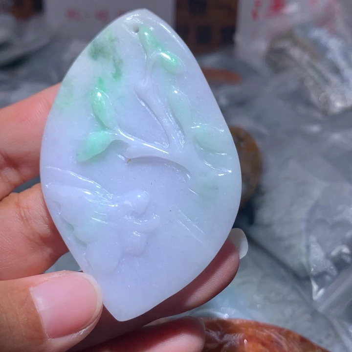 翡翠未镶嵌颈饰保真天然A货翡翠