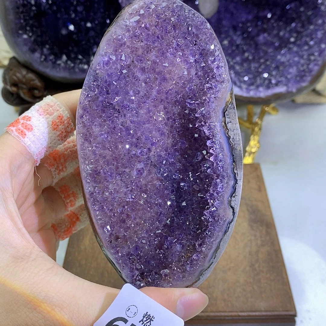 紫晶未镶嵌大型摆件（非配饰）