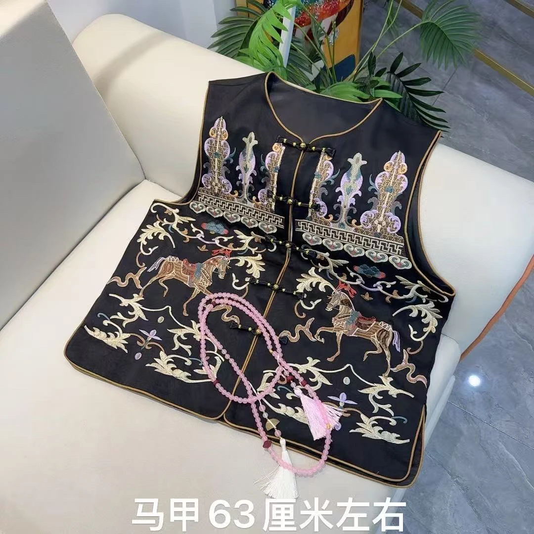 胖妹妹宽松大码新款2025新中式经典设计复古马夹民族风唐装新搭配