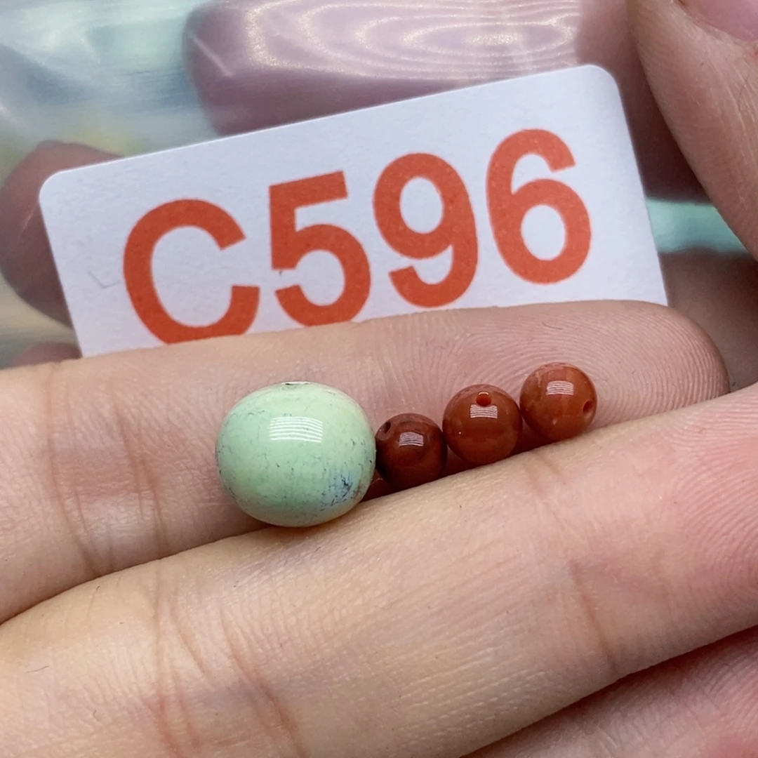 南红玛瑙未镶嵌珠宝奇石