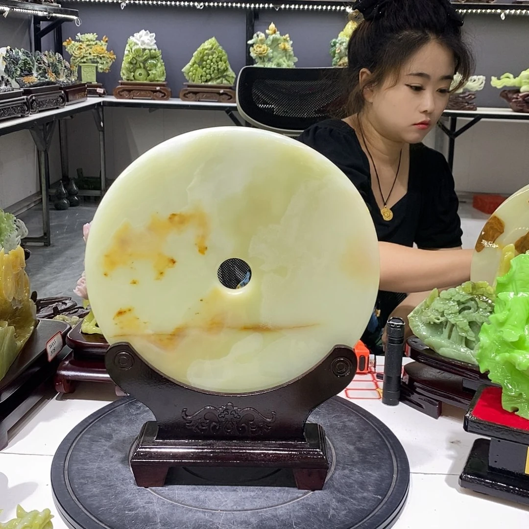 L***_玉家居摆件设计制作