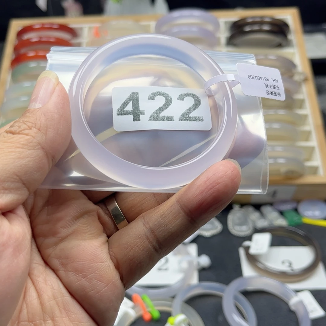 玛瑙/玉髓手镯未镶嵌芥*?