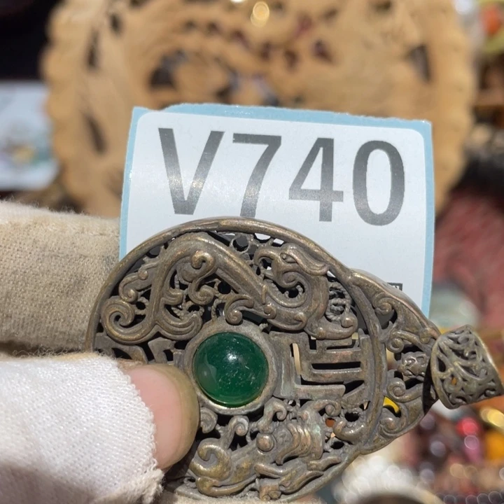 且***吟瓷片二表姐直播火爆热卖