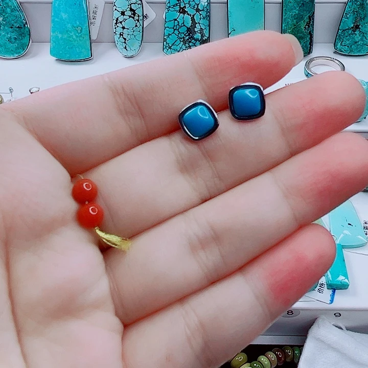 南红玛瑙未镶嵌珠宝奇石