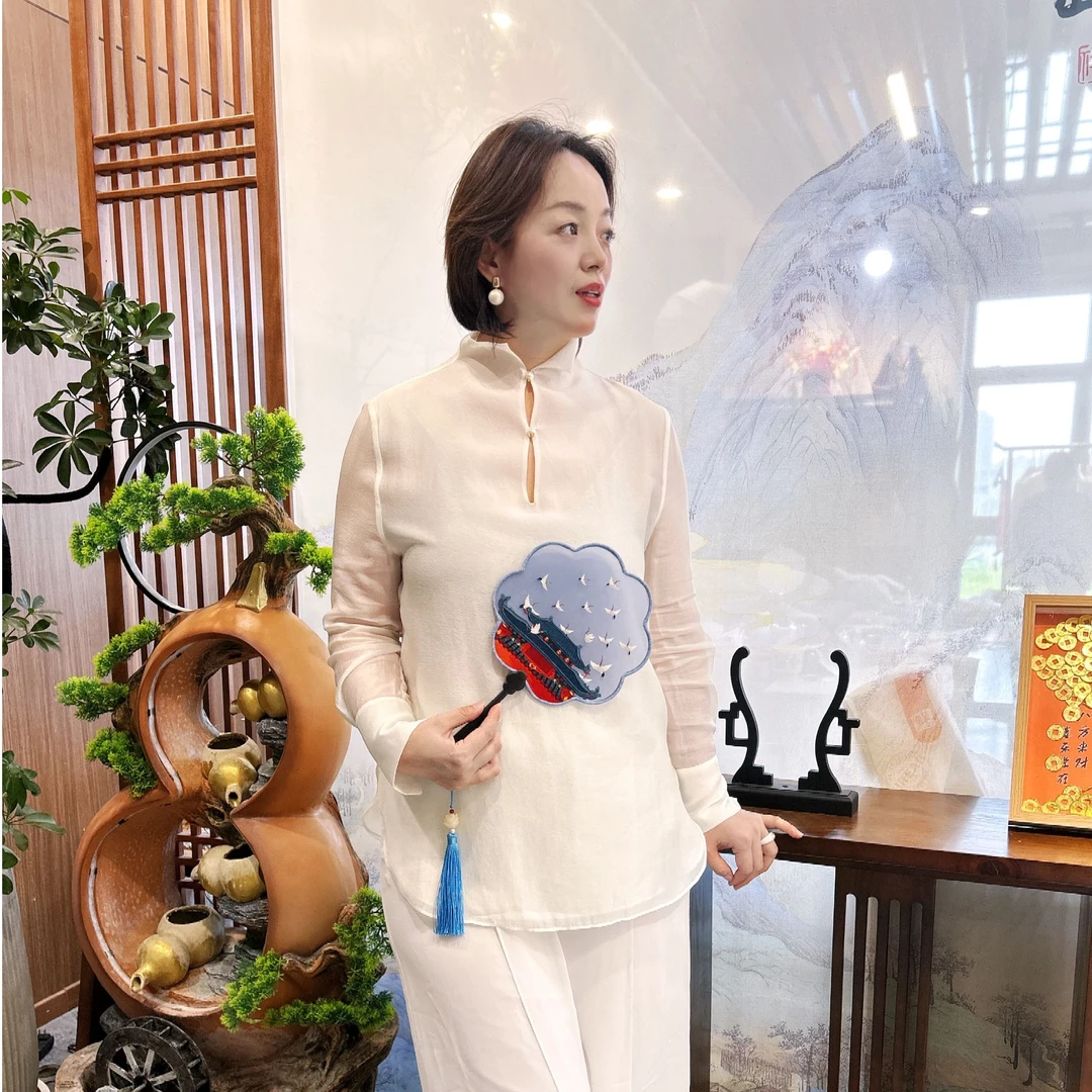添笙美白色半透小高领天丝国风打底衫