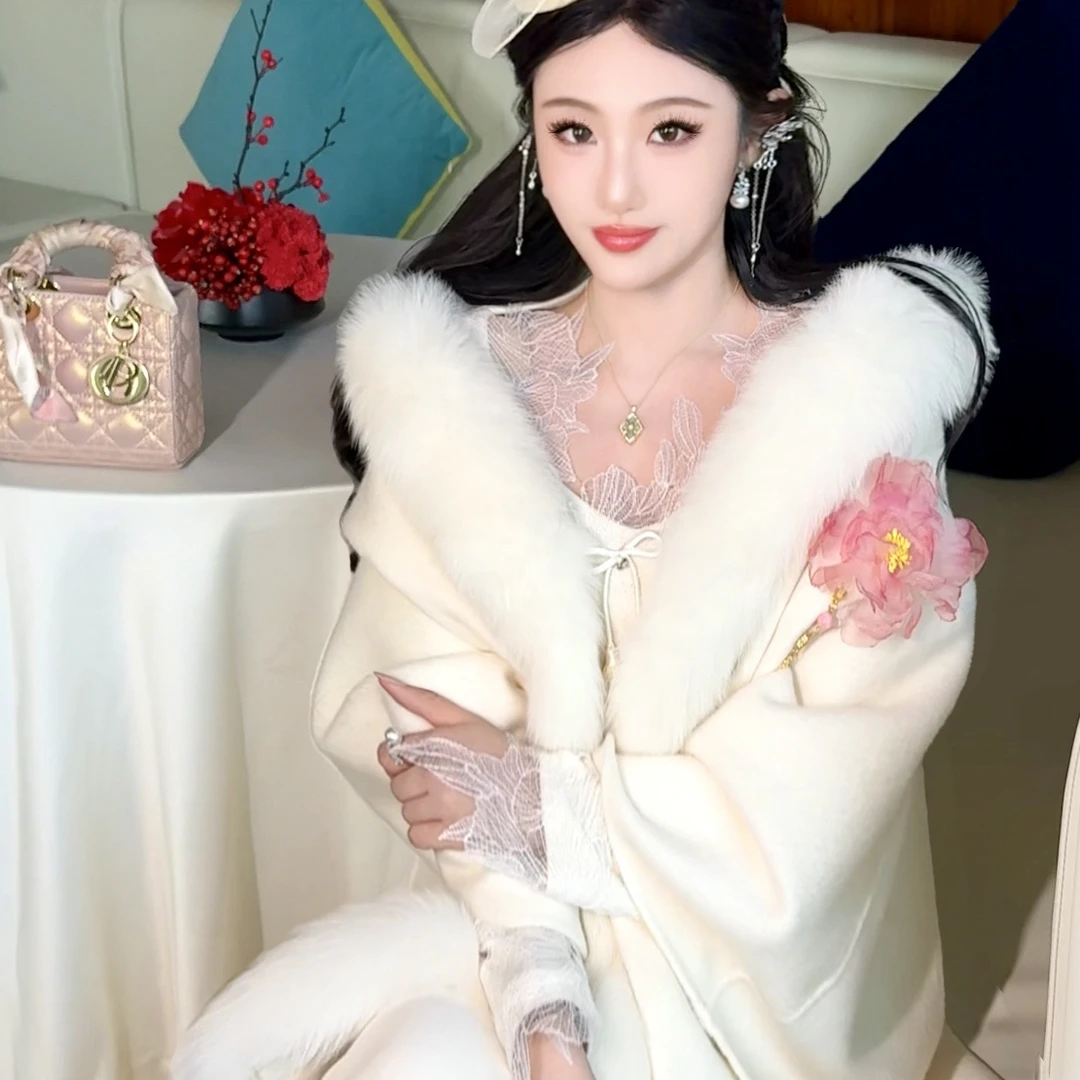 【媛珠 白狐仙子】重工白色狐狸毛领羊毛呢子斗篷大衣上衣收腰显瘦