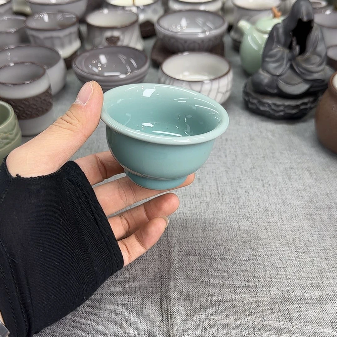 女***班茶器黄先生 正在直播